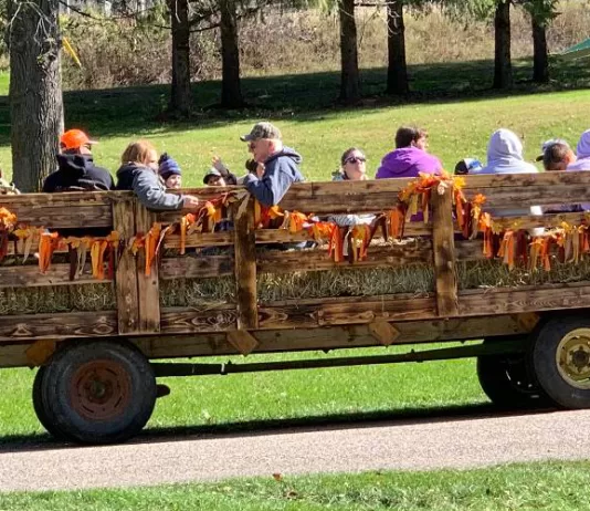 Elmwood Area Community Club hosts successful Fall Family Fun Day