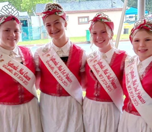 Queen’s Corner – Pepper Fest, Pickle Fest and Ox Cart Days