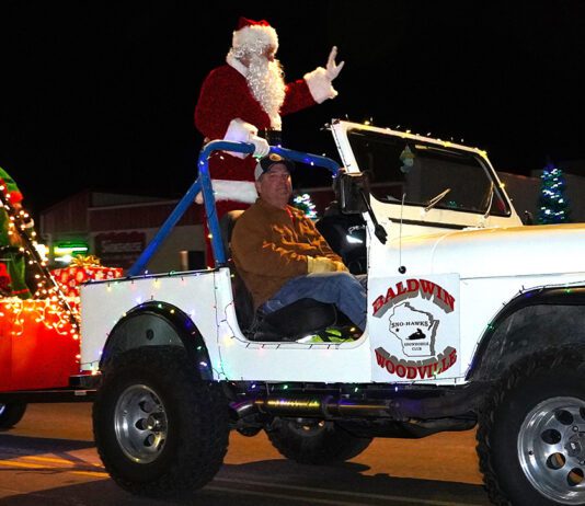 Annual Woodville Julefest Celebration lights up the Village