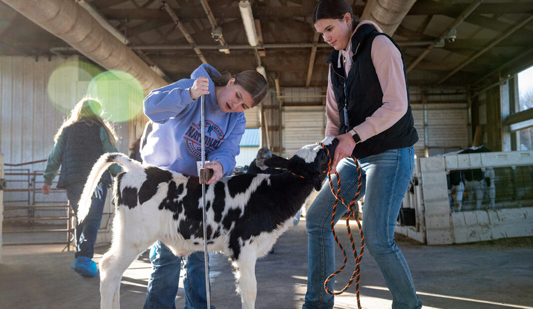 002SAT-PDP-STRIDE-Youth-Leadership-Conference-at-UWRF-20251112_01(W)